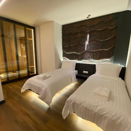 Tirana Central Rooms Blloku Экстерьер фото