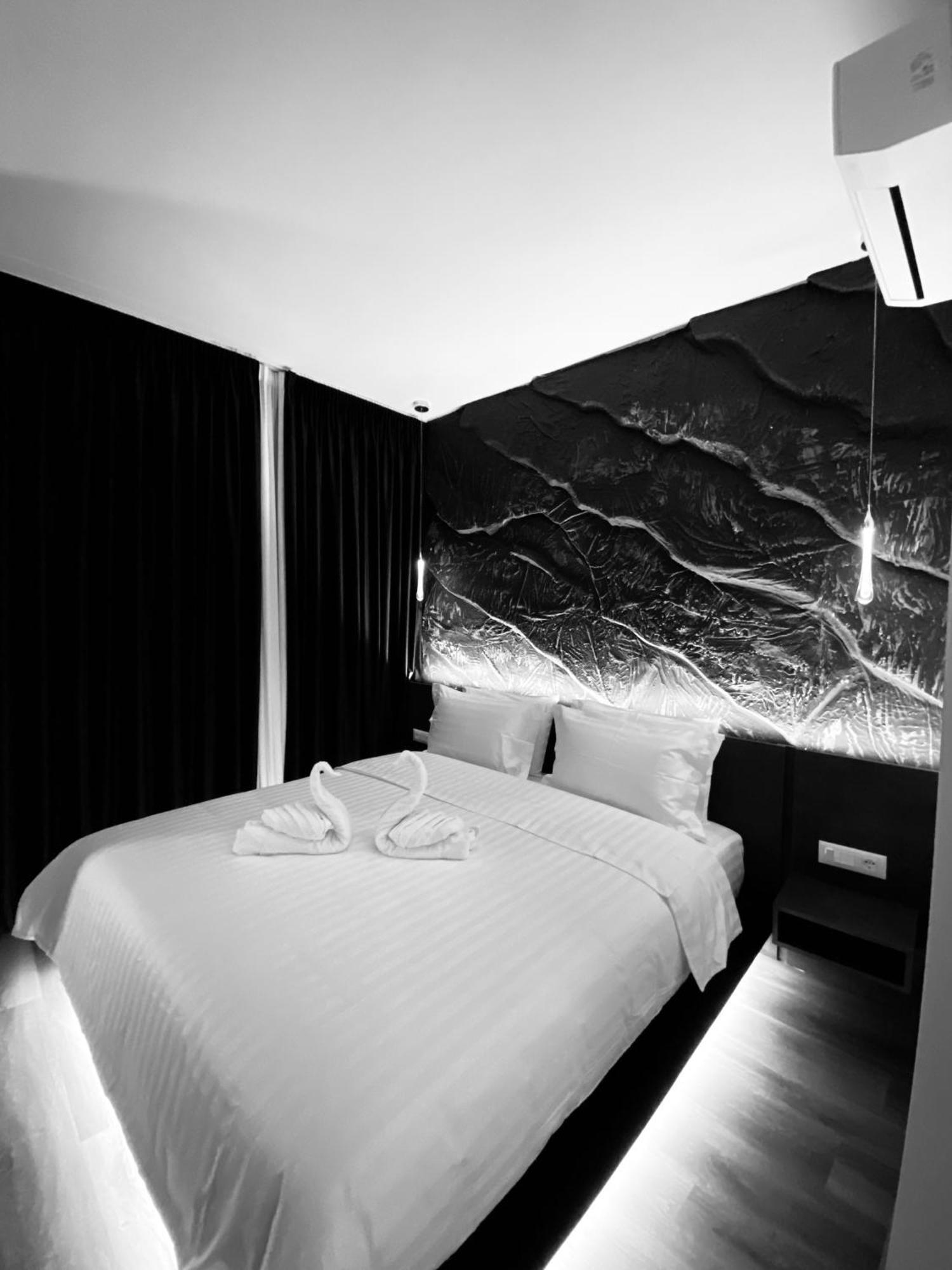 Tirana Central Rooms Blloku Экстерьер фото